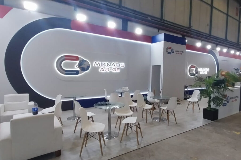 Messestand Design von Orvex Expo auf einer internationalen Messe